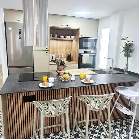 Charlot Center Iii By Suncastle * Alicante